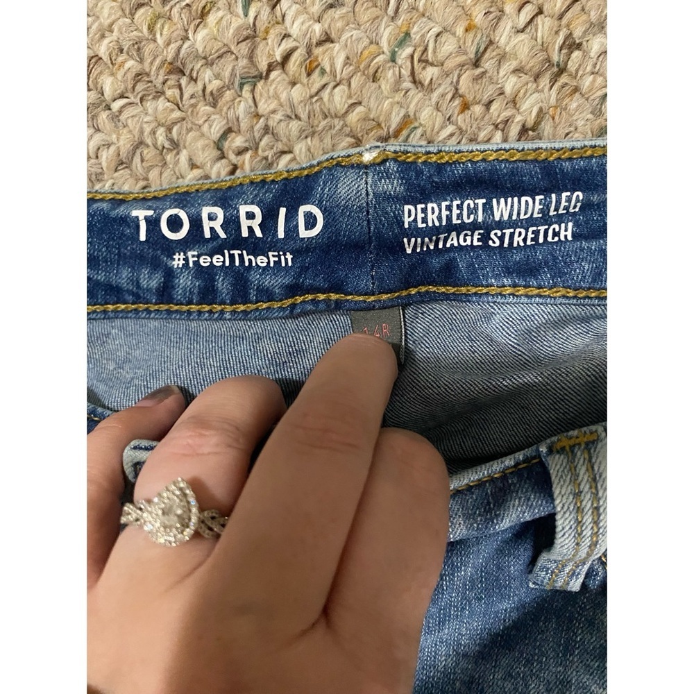TORRID Ripped Wide Leg Jeans - Picture 6 of 7